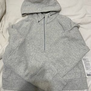 NWT lululemon scuba half zip heathered core ultra light